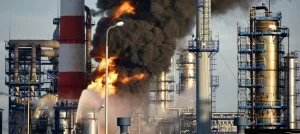 Нафтопереробний завод Газпром нафтохім Салават у вогні після удару дронів ССО