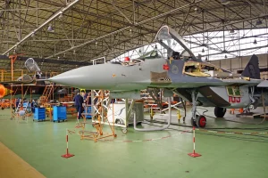 Польський МіГ-29 проходить модернізацію в ангарі для України