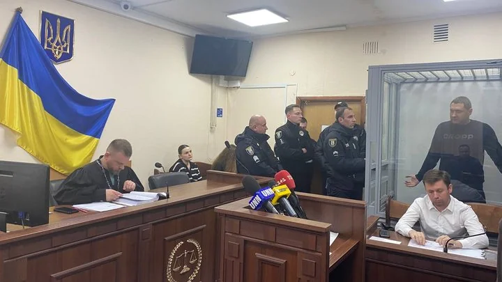 Підозрюваний у вбивстві Березовської у скляній кабіні Печерського суду